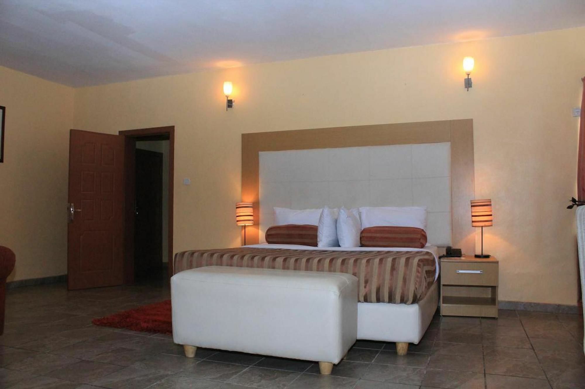 Chateux De Atlantique Hotel Aliayabiagba Bagian luar foto